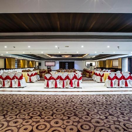 Regenta Central Harimangala Bharuch Eksteriør bilde